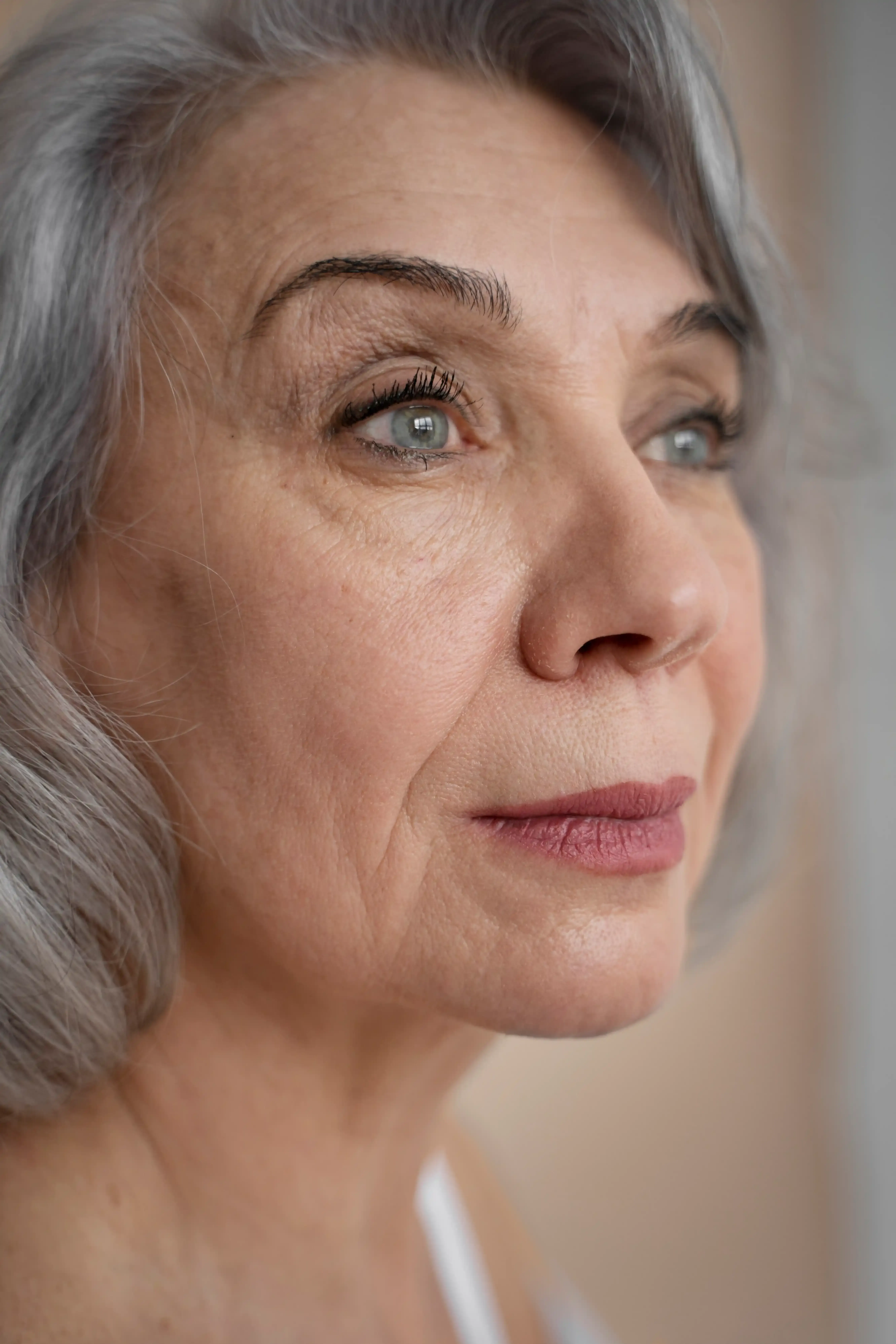 Diagram showing facial muscle anatomy and wrinkle formation at RegalMed Clinic